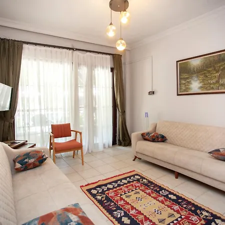 アパートホテル Tokgoz Butik Hotel&apartment 3*