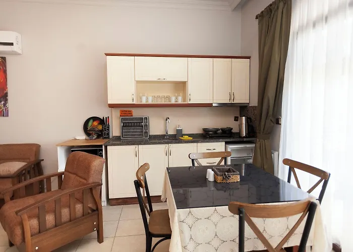 Ξενοδοχείο με διαμερίσματα Tokgoz Butik Hotel&apartment 3*